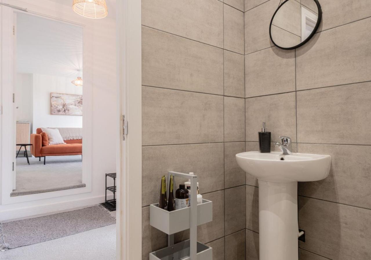Cosy 1bd In Malvern With Stunning Views! Apartment