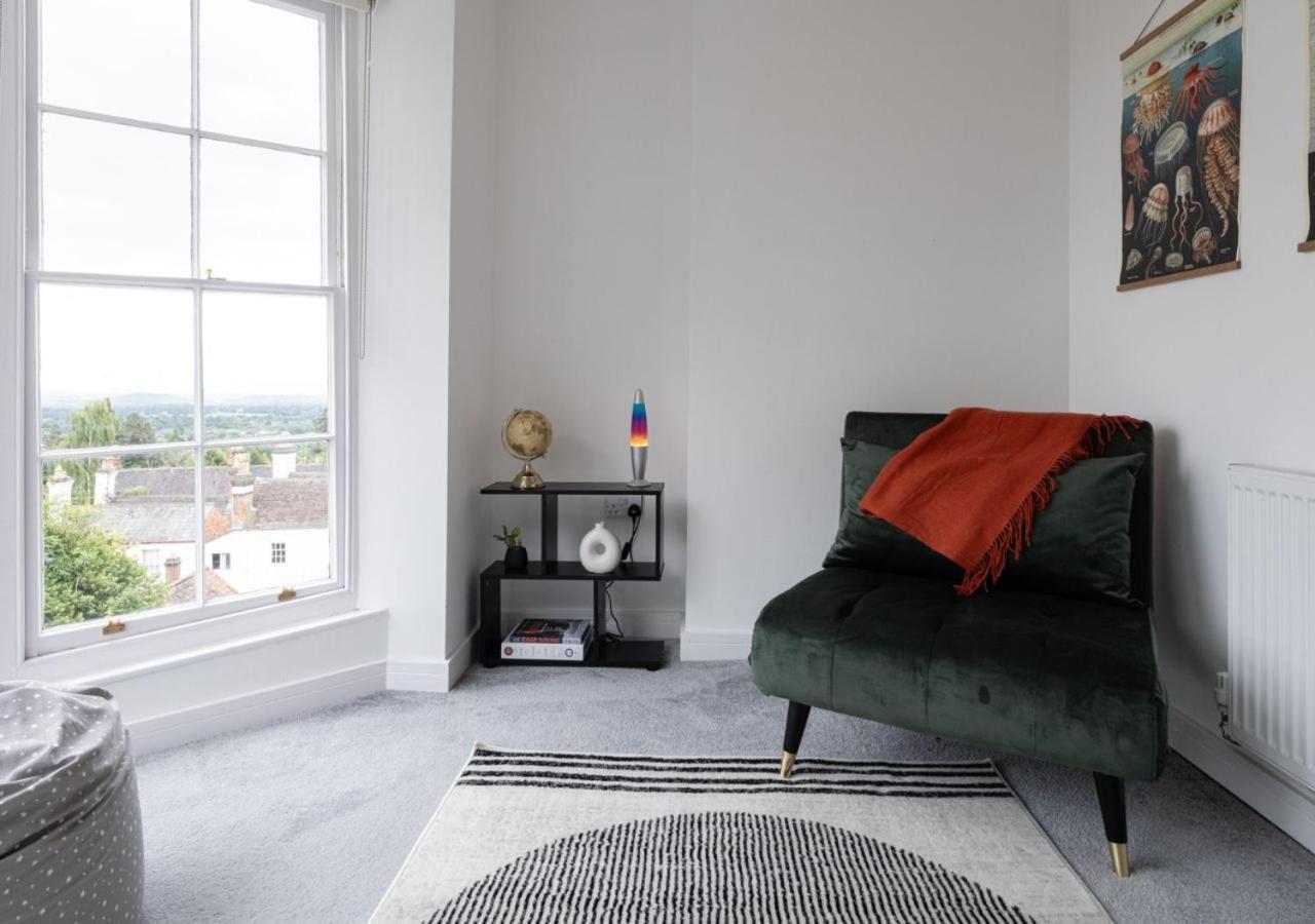 Cosy 1bd In Malvern With Stunning Views! Apartment *