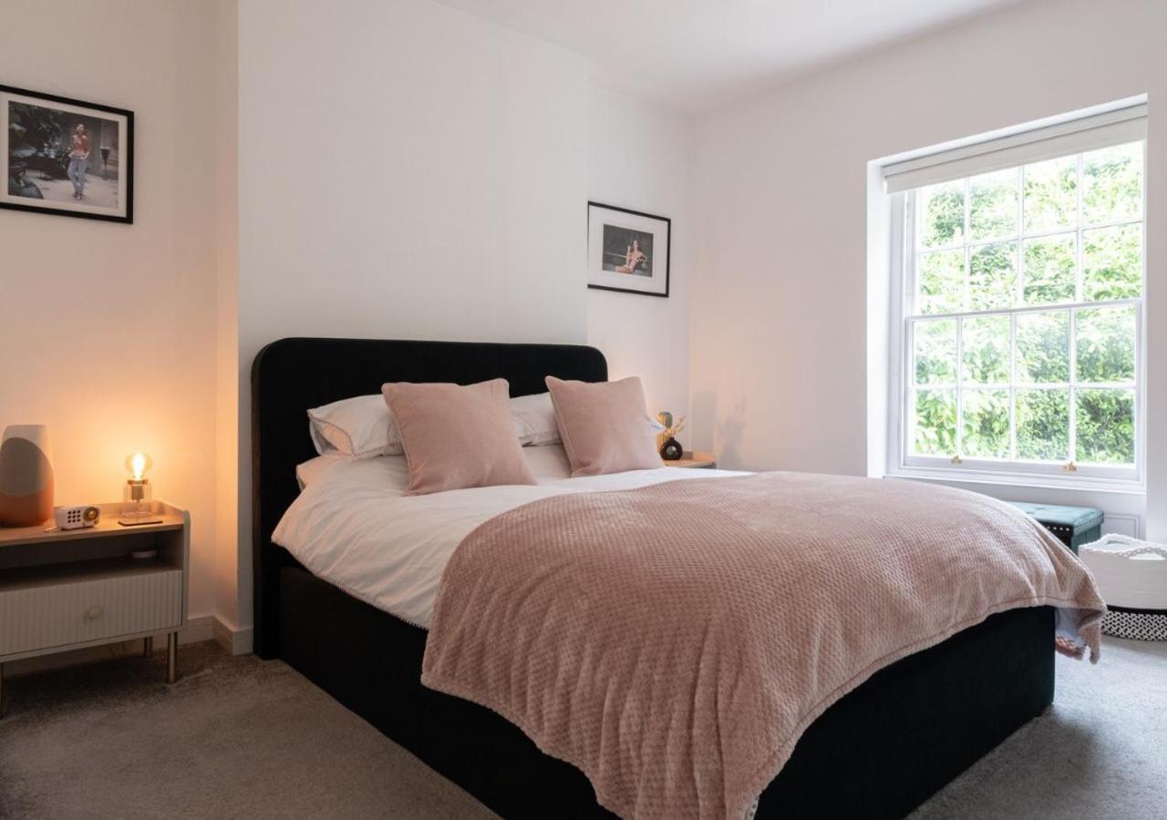 Cosy 1bd In Malvern With Stunning Views! Apartment